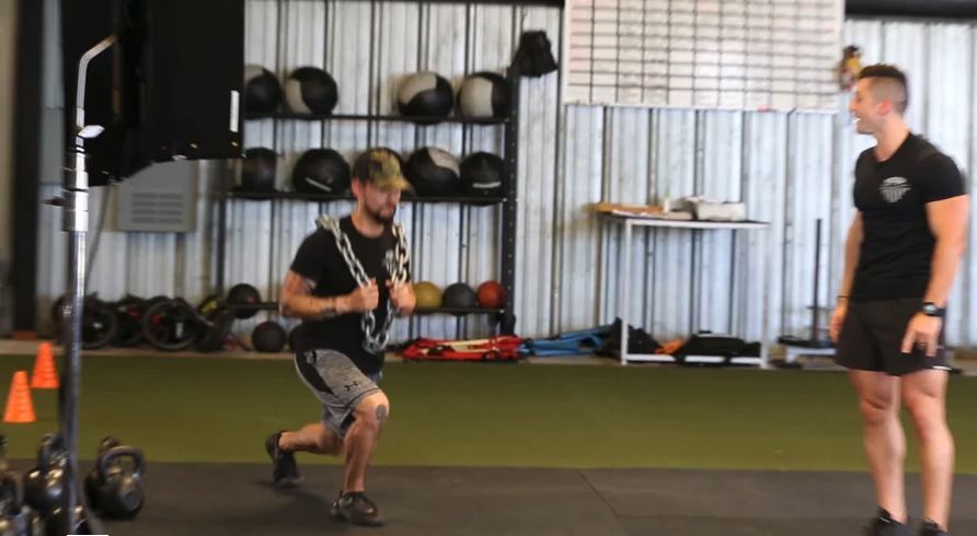 Chain Lunge